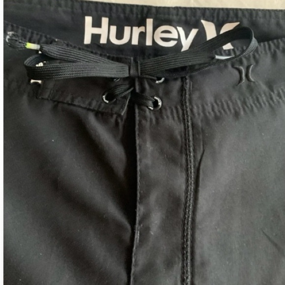 Hurley Swim Shorts Men’s Black Size 34 Side Pocket Laced Up Closure - Picture 5 of 9